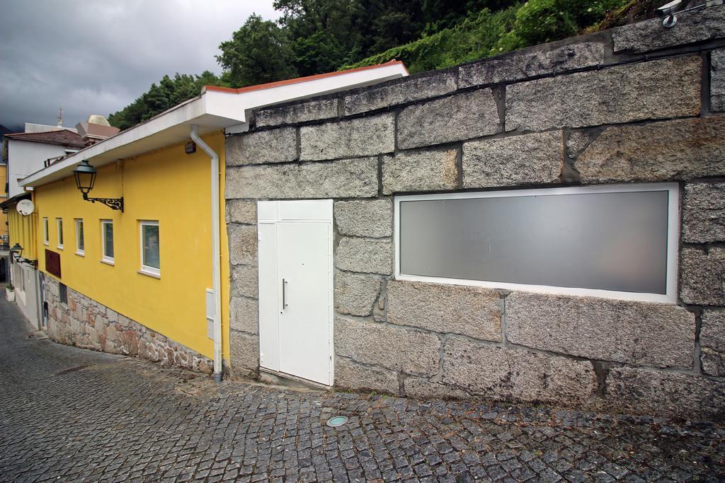 Geresiana Apartamentos Exterior photo